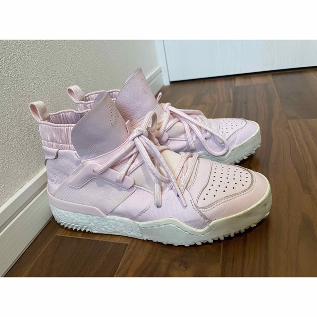 Alexander Wang(アレキサンダーワン)のadidas alexander wang aw bball pink レディースの靴/シューズ(スニーカー)の商品写真