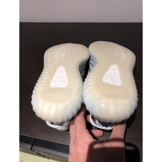 adidas YeezyBoost350 V2 Blue Tint  12月再販