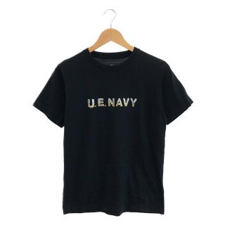 ユニフォームエクスペリメント(uniform experiment)のuniform experiment / ユニフォームエクスペリメント | U.E.NAVYスタッズ フロントロゴ コットン クルーネック Tシャツ カットソー  | 1 | ネイビー | メンズ(Tシャツ/カットソー(半袖/袖なし))