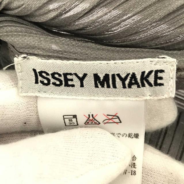 ISSEY MIYAKE(イッセイミヤケ)の【美品】  ISSEY MIYAKE / イッセイミヤケ | 00AW | 2000s 白タグ プリーツ ハイネック ロングスリーブカットソー | M | グレー | レディース レディースのトップス(Tシャツ(長袖/七分))の商品写真