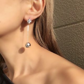 片耳 ピアス シルバー 十字架 シルバー ロング フック ボールキャッチ(ピアス)