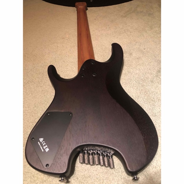 Ibanez(アイバニーズ)の【12/2迄出品】Ibanez QX527PB ABS 7弦ヘッドレスギター 楽器のギター(エレキギター)の商品写真