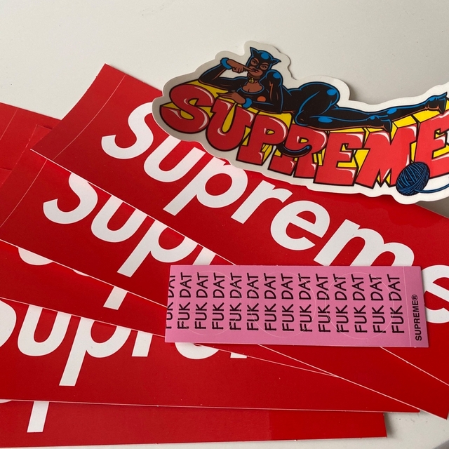 Supreme(シュプリーム)のsupreme ステッカーセット 自動車/バイクのバイク(ステッカー)の商品写真