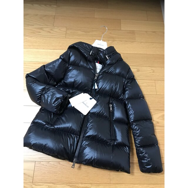 新品日本製 MONCLER レアカラー モンクレール monticole ベージュ monclerの通販 by  テリオン｜モンクレールならラクマ