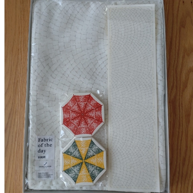 新品未使用☆scope☆テーブルクロスFabric of the dayKIRO 【在庫処分