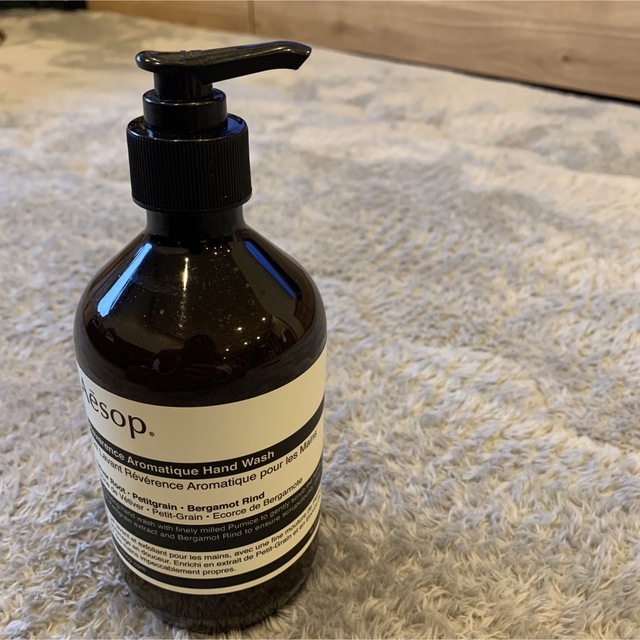 Aesop(イソップ)のイソップ　アンドラム　アロマティック　ハンドウォッシュ コスメ/美容のボディケア(ボディソープ/石鹸)の商品写真