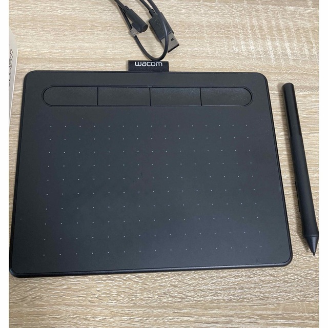 Wacom(ワコム)のWacom Intuos ペンタブS スマホ/家電/カメラのPC/タブレット(PC周辺機器)の商品写真