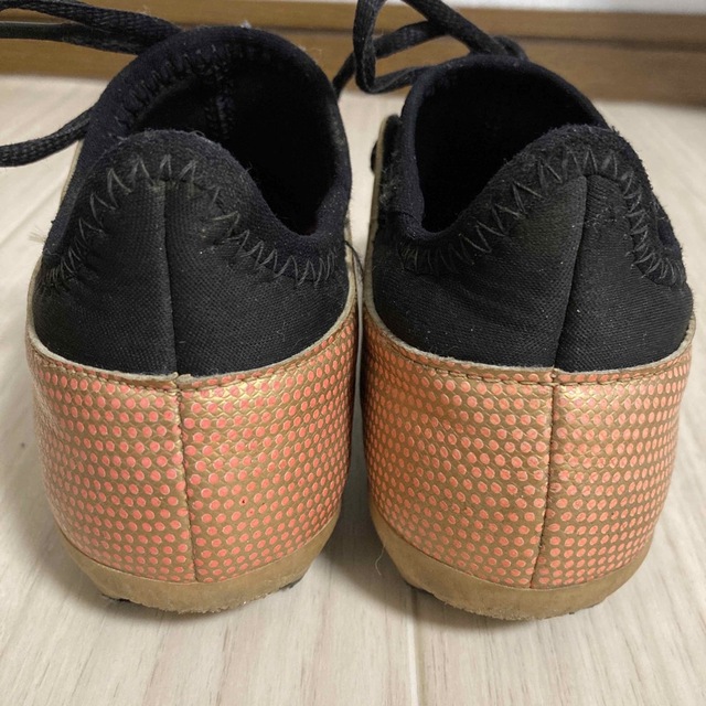 adidas(アディダス)のadidas スパイク　19㎝　ゴールド　サッカー キッズ/ベビー/マタニティのキッズ靴/シューズ(15cm~)(その他)の商品写真