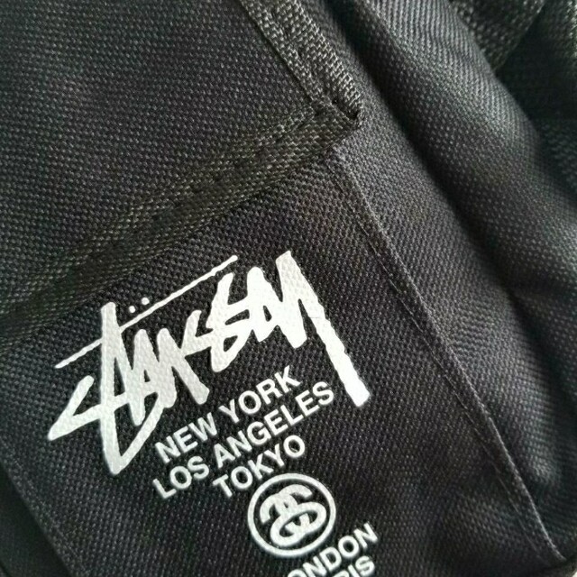 STUSSY(ステューシー)の新品未使用　雑誌付録　ステューシー　ミニショルダー　ショルダーバッグ メンズのバッグ(ショルダーバッグ)の商品写真