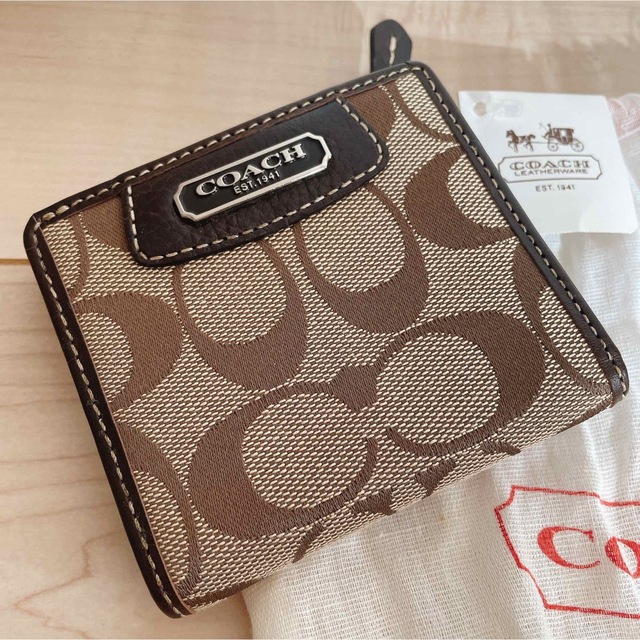 Coach 二つ折り財布　新品