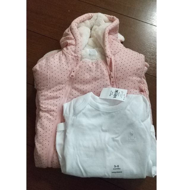 babyGAP(ベビーギャップ)の【新品】★女の子★カバーオール★長袖★サイズ60 キッズ/ベビー/マタニティのベビー服(~85cm)(カバーオール)の商品写真