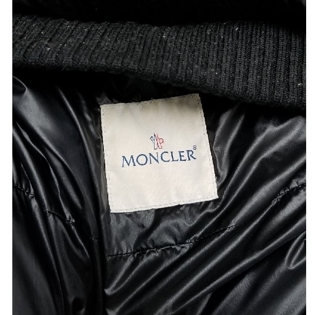 MONCLER(モンクレール)のmonclerモンクレール　ダウンジャケット　Lサイズ　希少性ダウンジャケット メンズのジャケット/アウター(ダウンジャケット)の商品写真