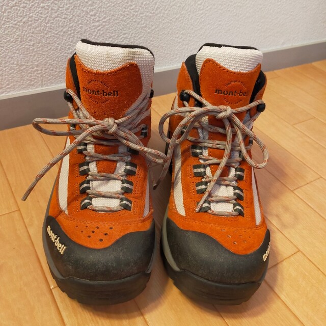 モンベル　登山靴　レディース23.5㌢