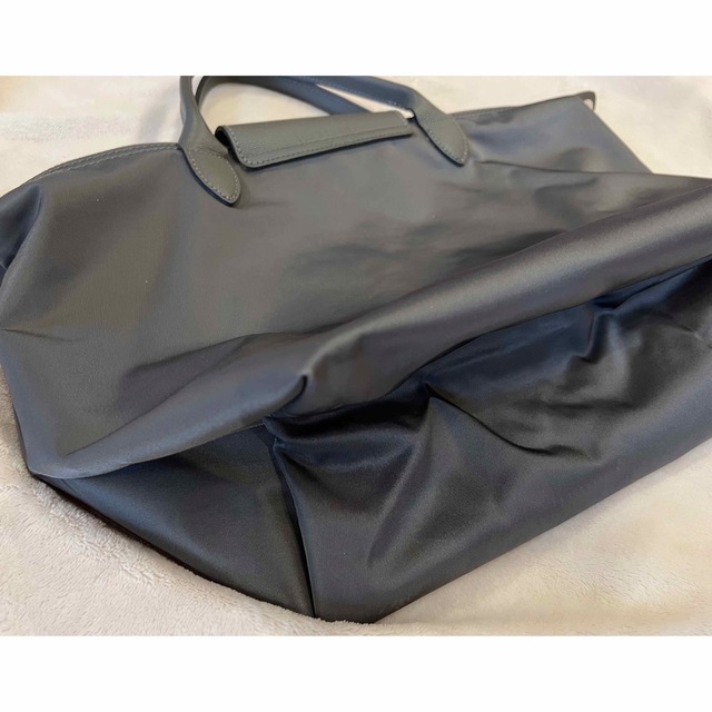 LONGCHAMP(ロンシャン)のロンシャンプリアージュネオM  グレー レディースのバッグ(トートバッグ)の商品写真