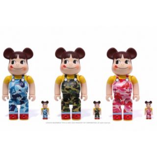 フジヤ(不二家)のBE@RBRICK BAPE(R) ペコちゃん 100％ & 400％3色セット(フィギュア)