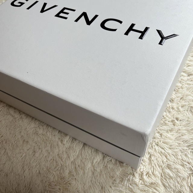 GIVENCHY(ジバンシィ)のGIVENCHY 空箱andショッパー レディースのバッグ(ショップ袋)の商品写真