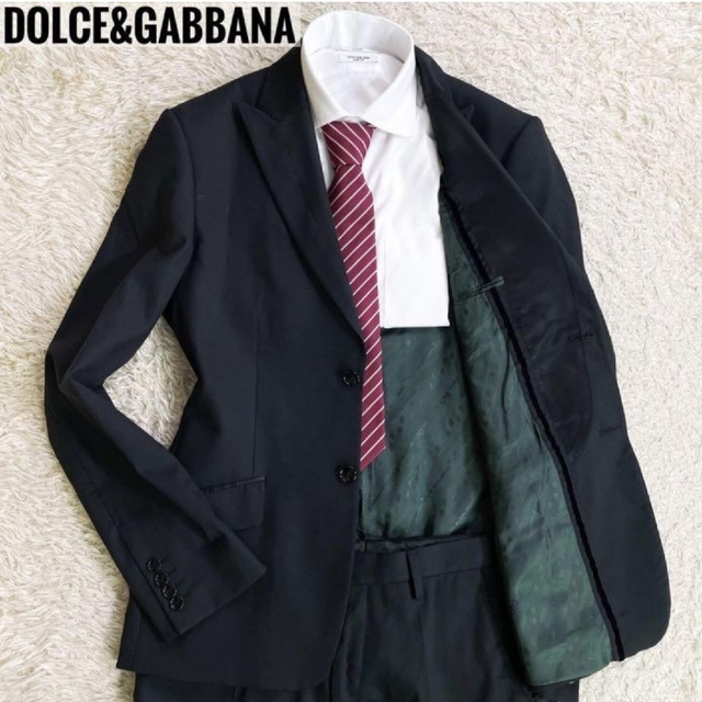ドルチェ&ガッバーナのブラック透かしガラセットアップスーツ