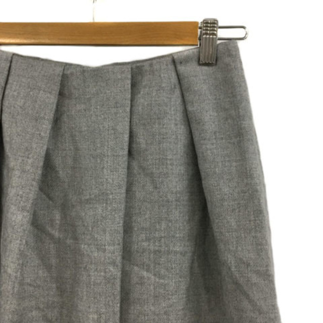 TOMORROWLAND(トゥモローランド)のトゥモローランド スカート 台形 フレア 膝丈 ラップ風 ウール 34 グレー レディースのスカート(ひざ丈スカート)の商品写真