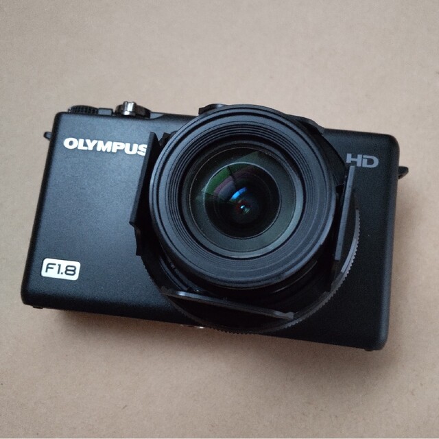 OLYMPUS オリンパス  XZ-1 自動開閉キャップ付カメラ