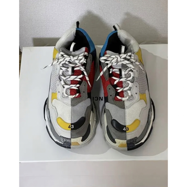 Balenciaga(バレンシアガ)のbalenciaga TRIPLE S SNEAKER バイカラー43 メンズの靴/シューズ(スニーカー)の商品写真