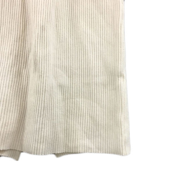 LOWRYS FARM(ローリーズファーム)のローリーズファーム スカート タイト ニット 膝下 ミモレ丈 M ベージュ 白 レディースのスカート(ひざ丈スカート)の商品写真