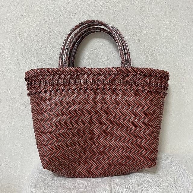 かごバッグ メケアリサ MEKEARISA GUMMY BAG S ブラウン - メルカリ