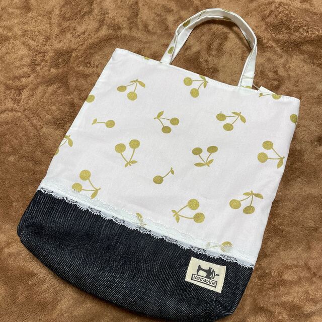 上履き入れ　ハンドメイド   キッズ/ベビー/マタニティのこども用バッグ(シューズバッグ)の商品写真