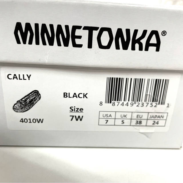 Minnetonka(ミネトンカ)のミネトンカ モカシン 黒 ブラック 24cm レディースの靴/シューズ(スリッポン/モカシン)の商品写真
