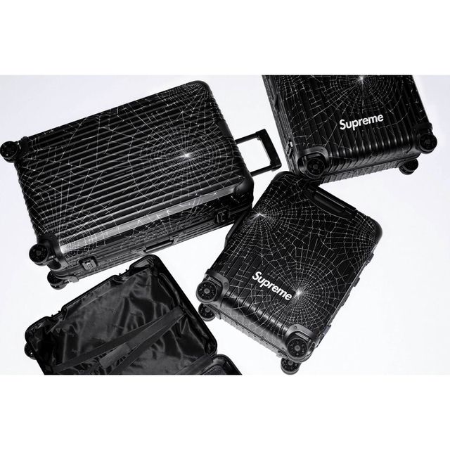 Supreme(シュプリーム)の【新品】supreme rimowa シュプリーム　リモワ86L    メンズのバッグ(トラベルバッグ/スーツケース)の商品写真