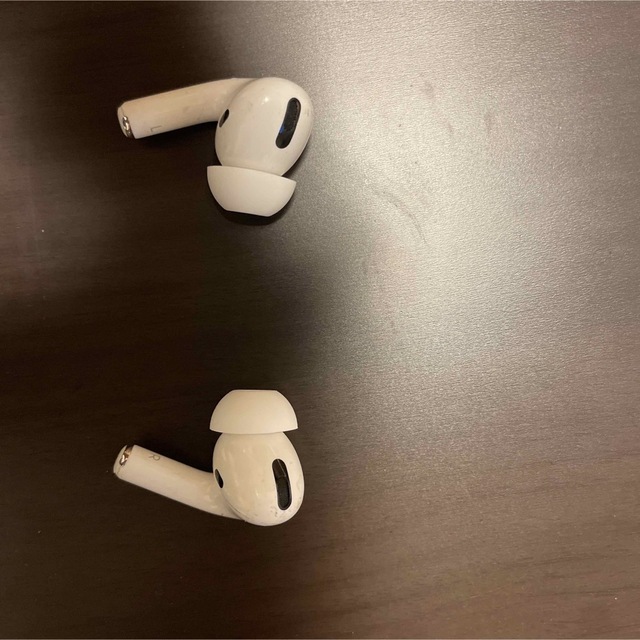 Apple(アップル)のAirPods Pro スマホ/家電/カメラのオーディオ機器(ヘッドフォン/イヤフォン)の商品写真