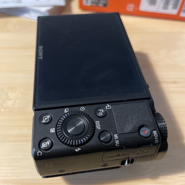 SONY(ソニー)のSONY コンパクトデジタルカメラ RX DSC-RX100M5A スマホ/家電/カメラのカメラ(コンパクトデジタルカメラ)の商品写真