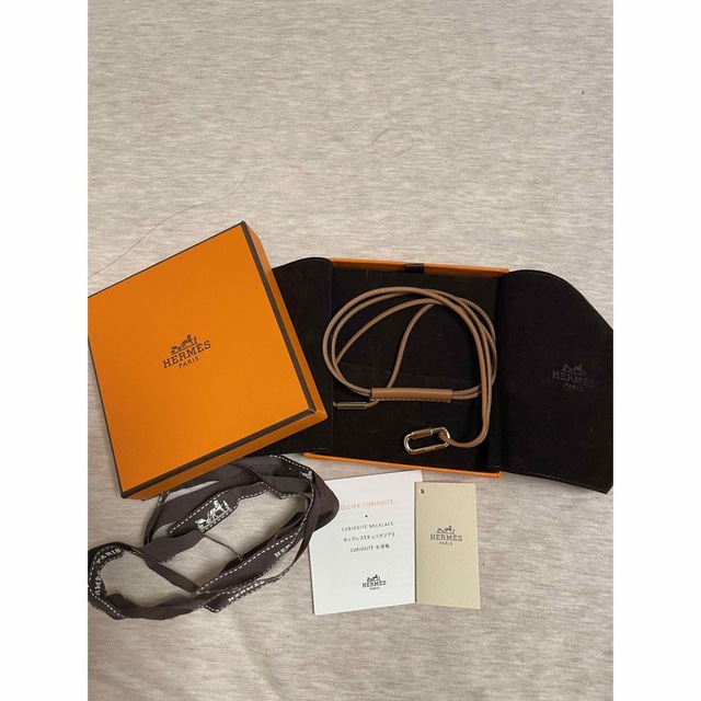 売れ筋商品 Hermes - レザー ネックレス エルメス キュリオジテ 売れ筋商品 Hermes - レザー ネックレス エルメス キュリオジテ