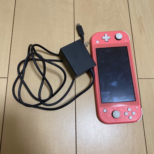 Nintendo Switch light スイッチ ライト 本体 最新デザインの エンタメ