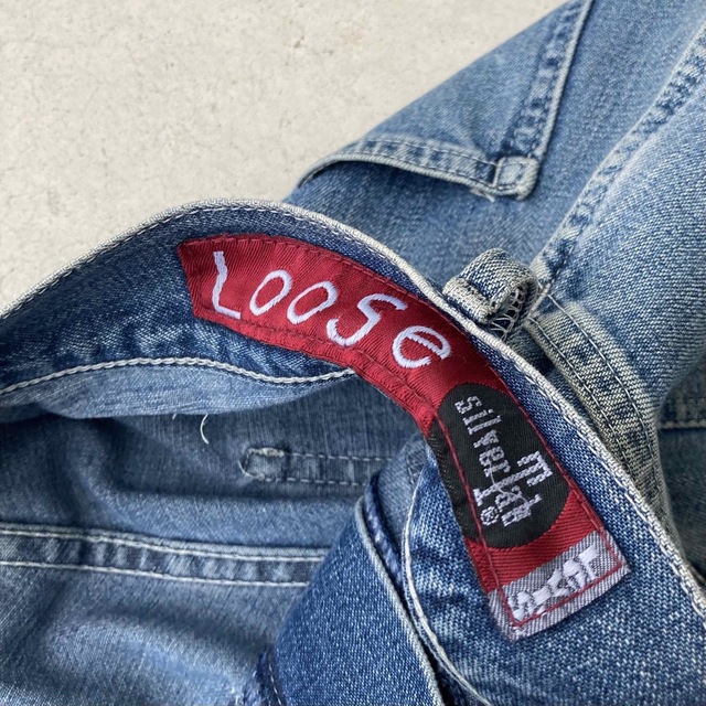 Levi's(リーバイス)の【古着】廃番　silver tab loose ワイドストレート　ベイカーパンツ メンズのパンツ(デニム/ジーンズ)の商品写真