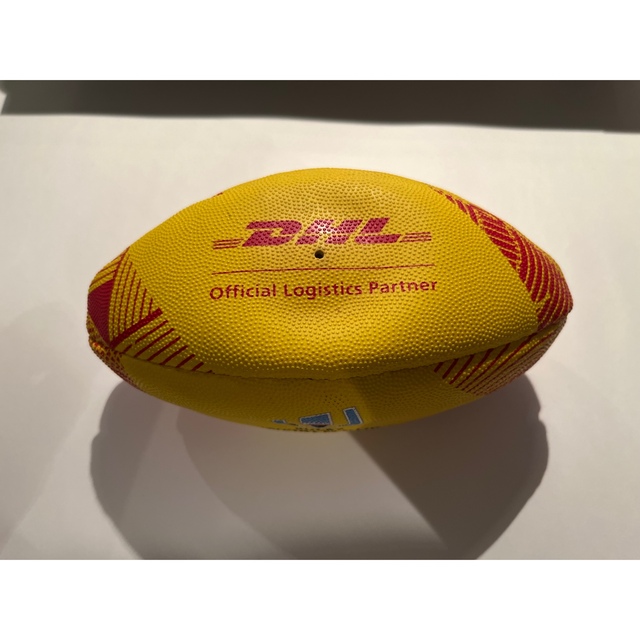 松島幸太郎などのサイン入りミニボール　ラグビーワールドカップ　2019 DHL スポーツ/アウトドアのスポーツ/アウトドア その他(ラグビー)の商品写真