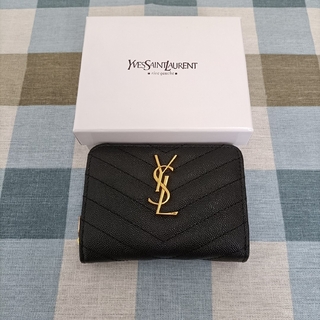 イヴサンローランボーテ(Yves Saint Laurent Beaute)の美品❥サンローラン さいふ❥小銭入れ　二つ折り財布　黒(コインケース/小銭入れ)