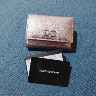 ドルチェアンドガッバーナ(DOLCE&GABBANA)の【Dolce & Gabbana】クリスタルロゴ 折り財布『正規品証明カード付』(財布)