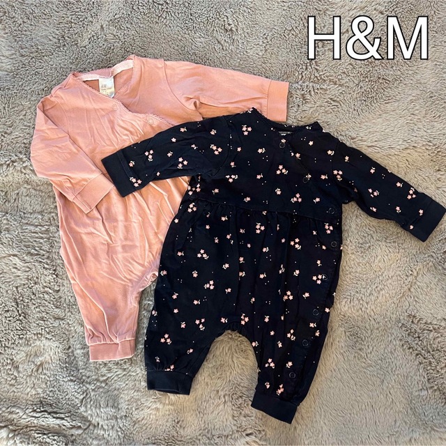 H&M(エイチアンドエム)の【H&M】花柄＊ピンク＊ロンパース＊ボディスーツ＊2着セット＊新生児＊ベビー キッズ/ベビー/マタニティのベビー服(~85cm)(ロンパース)の商品写真