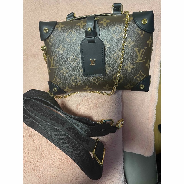 LVのシュルダーバックです! | labiela.com