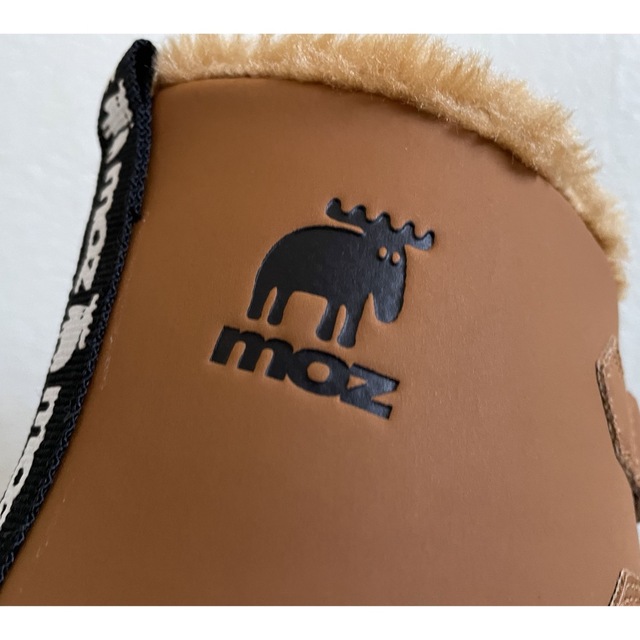 moz(モズ)の【新品・未使用】moz スノーブーツ　23cm レディースの靴/シューズ(ブーツ)の商品写真