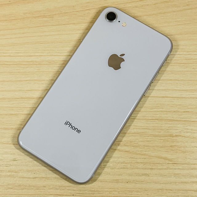 超美品 バッテリー100％ iPhone8 64GB P100