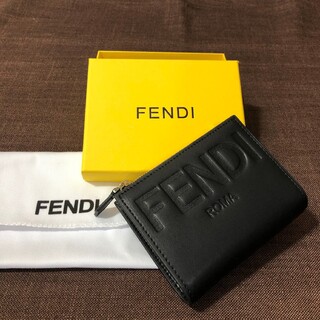 FENDI - ✿希少デザイン✿Fendiフェンディロゴ二つ折り財布