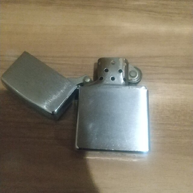 ZIPPO(ジッポー)のZIPPO 1995年製 プレーン メンズのファッション小物(タバコグッズ)の商品写真