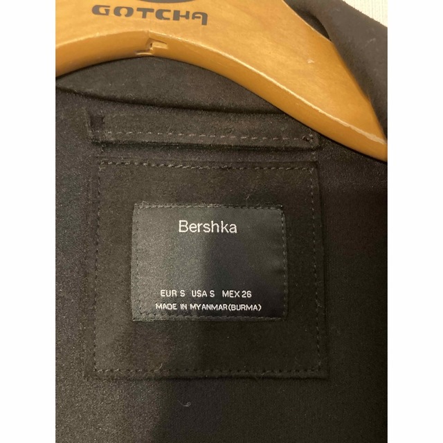 Bershka(ベルシュカ)のベルシュカ　スウェード調テーラードジャケット レディースのジャケット/アウター(テーラードジャケット)の商品写真