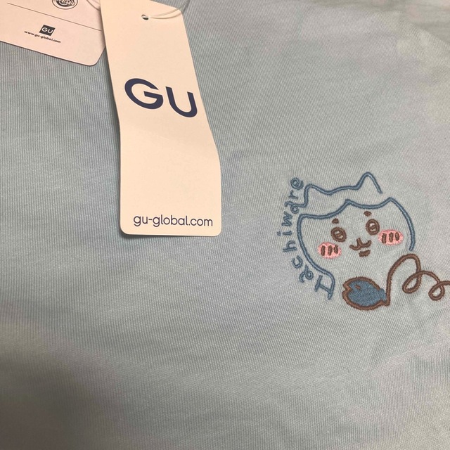 GU(ジーユー)のGU×ちいかわ＊ハチワレ Tシャツ レディースのトップス(Tシャツ(半袖/袖なし))の商品写真