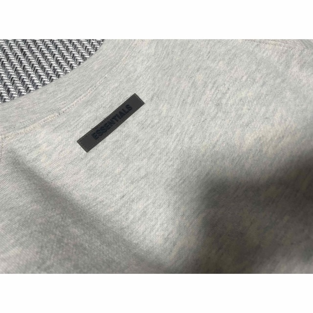 FEAR OF GOD(フィアオブゴッド)のessentials スウェットxs タグ、専用袋付き メンズのトップス(スウェット)の商品写真