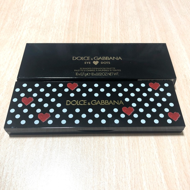 DOLCE&GABBANA(ドルチェアンドガッバーナ)のドルチェ&ガッバーナ　アイラブドット　アイシャドウ　パレット　限定品 コスメ/美容のベースメイク/化粧品(アイシャドウ)の商品写真