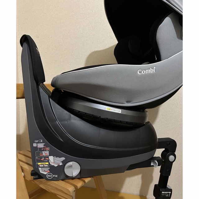 combi みどり様専用 極美品 Combi クルムーブスマートLight ISOFIX の通販 by サクラ's shop｜コンビならラクマ