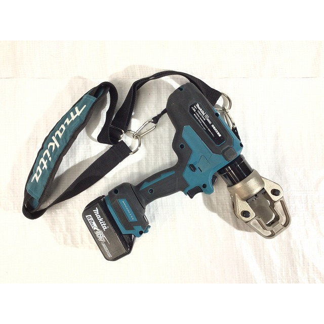 Makita(マキタ)の☆比較的綺麗です☆ makita マキタ 18V 充電式圧着機 TC300DRG バッテリー1個(BL1860B)付き 充電器付き アタッチメント おまけ付き 62214 自動車/バイクのバイク(工具)の商品写真