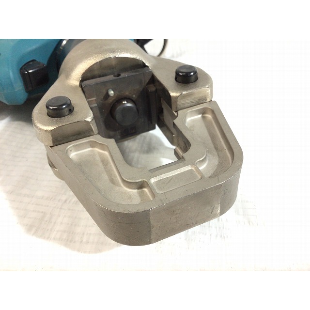 Makita(マキタ)の☆比較的綺麗です☆ makita マキタ 18V 充電式圧着機 TC300DRG バッテリー1個(BL1860B)付き 充電器付き アタッチメント おまけ付き 62214 自動車/バイクのバイク(工具)の商品写真